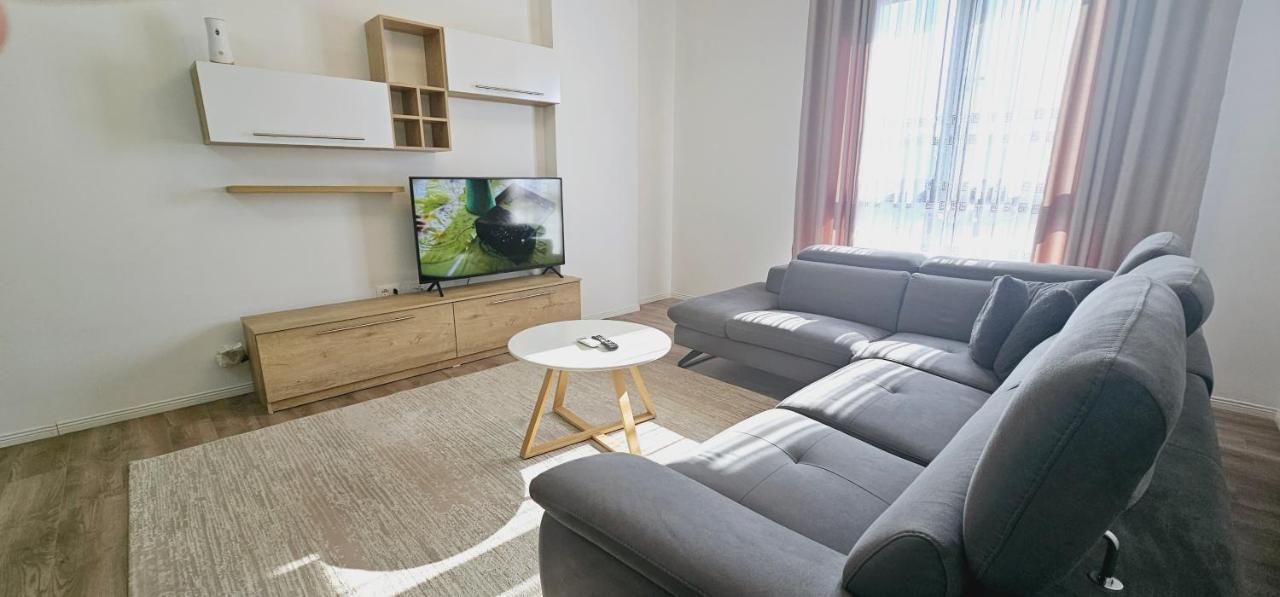 Myhouse At 21 Dhjetori Lejlighed Tirana Eksteriør billede